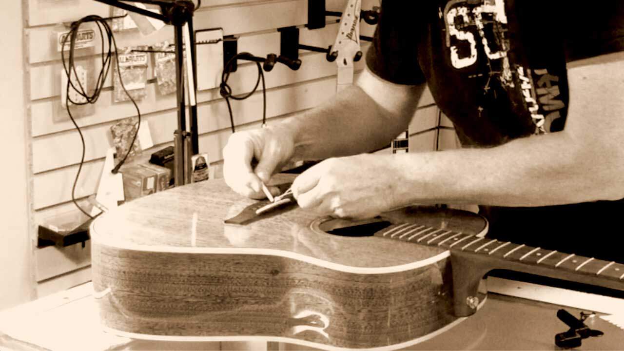 Restrining an acoustic